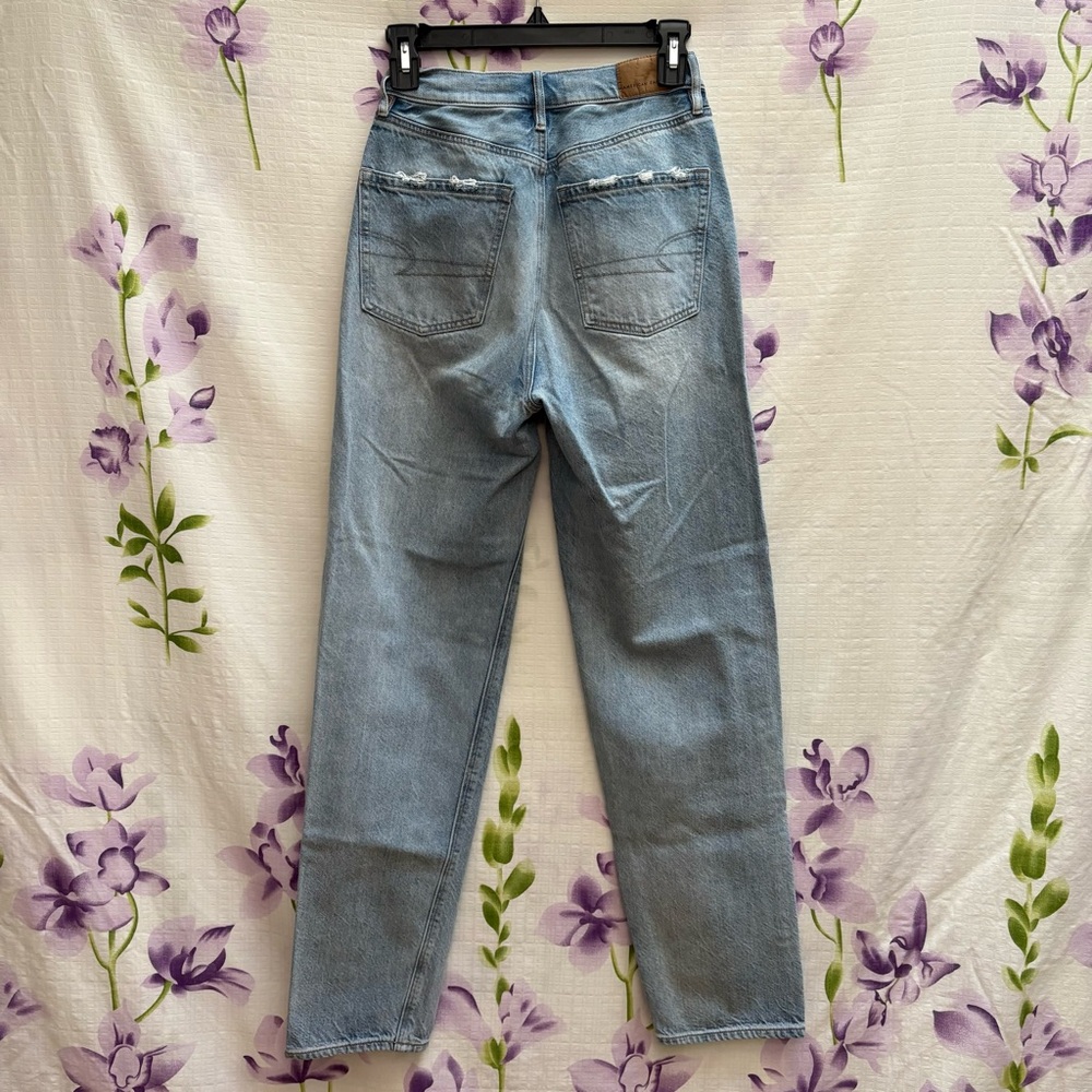 American Eagle High Waisted Medium Wash Baggy Straight Leg Jeans - Picture 2 of 7